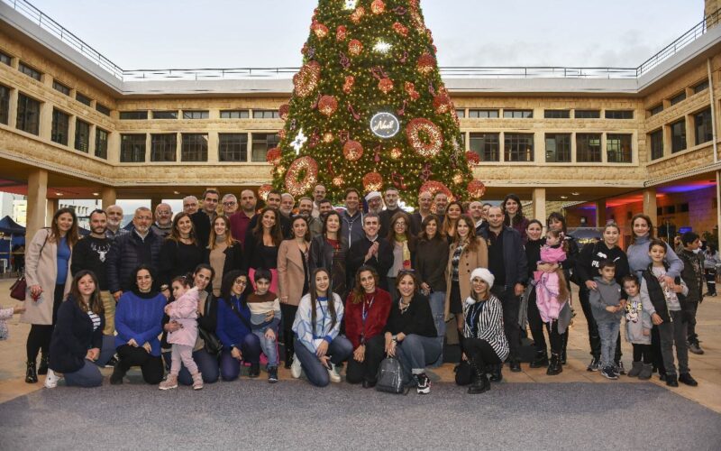 سوق الميلاد في جامعة الروح القدس جمعت بين أسرة الجامعة والزوار في جو من الفرح والترفيه