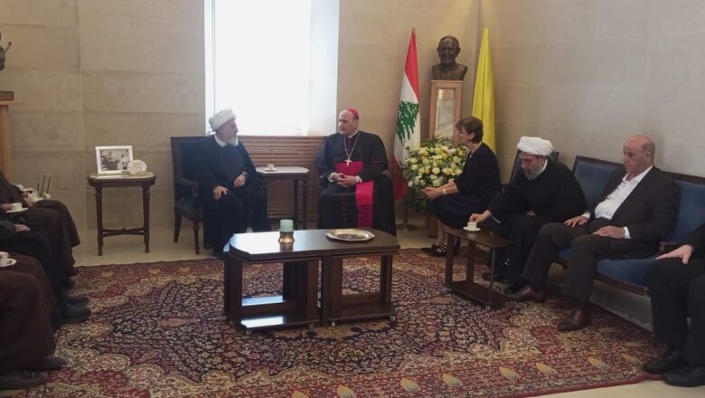 “الشيخ الخطيب معزّياً برحيل البابا فرنسيس: فقدنا رجل سلام وحوار وحامل لواء الإنسانية”