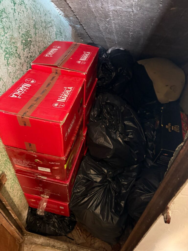 الريجي” ضبطت في تعلبايا كميات من المعسّل المزوّر الريجي” ضبطت في تعلبايا كميات من المعسّل المزوّر
