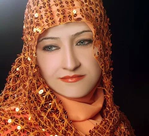 شيخ محمد مفيض الله يقدّم (أرض الحكايا) لسناء الشّعلان في ندوة هنديّة بحثيّة