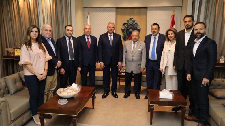 إستقبل المدير العام للأمن العام اللواء حسن شقير وفداً من نقابة الصحافة في لبنان