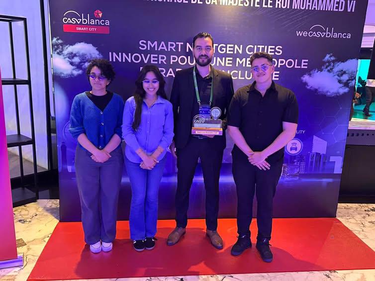 أنيس كراما يتوج بجائزة أحسن مشروع في مسابقة Casa Smart City أنيس كراما يتوج بجائزة أحسن مشروع في مسابقة Casa Smart City