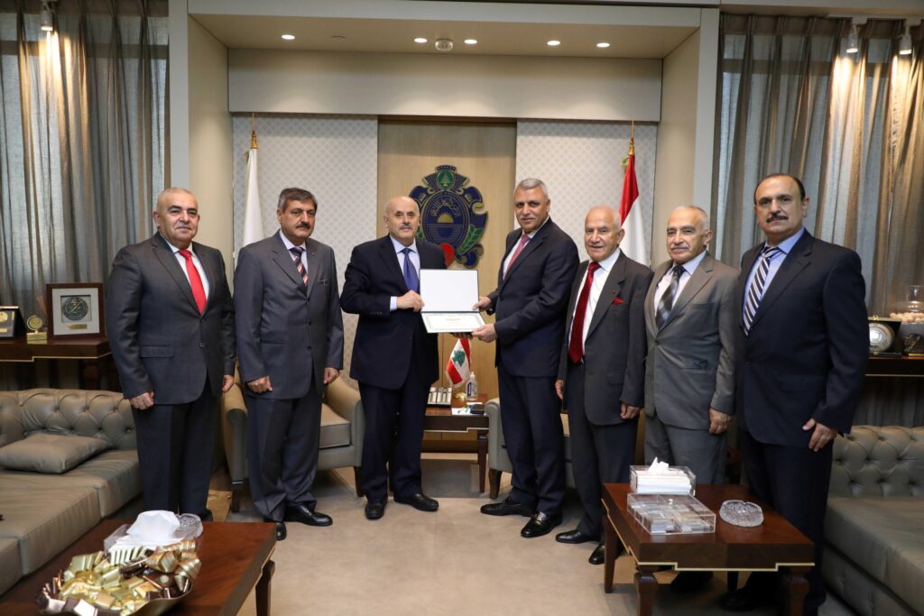 استقبل المدير العام للأمن العام اللواء حسن شقير في مكتبه قائد قوات الأمم المتحدة المؤقتة في لبنان UNIFIL استقبل المدير العام للأمن العام اللواء حسن شقير في مكتبه قائد قوات الأمم المتحدة المؤقتة في لبنان UNIFIL