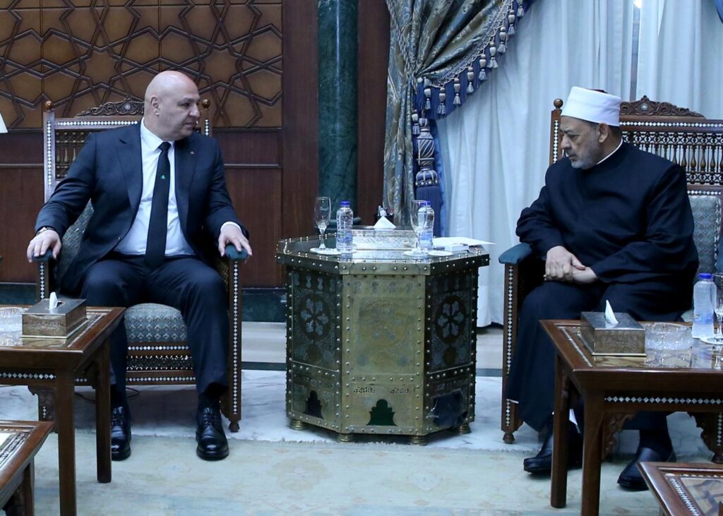 الرئيس عون زار مشيخة الازهر الشريف في القاهرة الرئيس عون زار مشيخة الازهر الشريف في القاهرة
