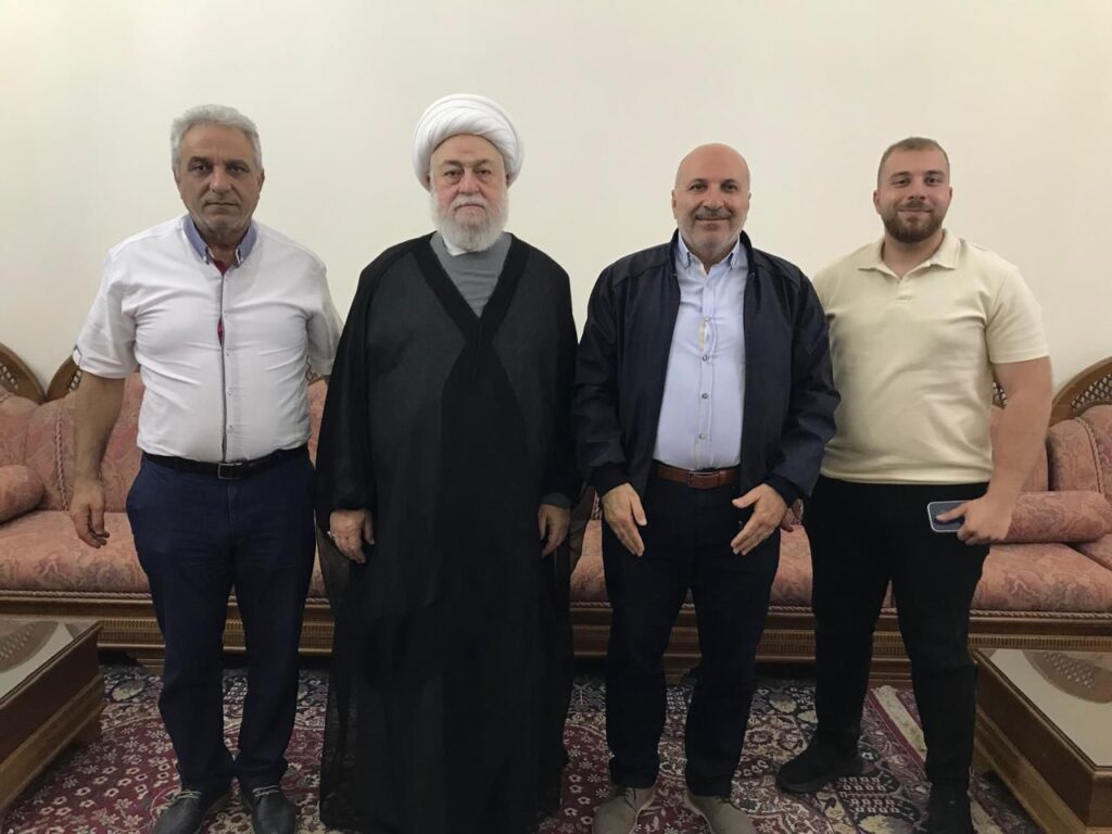 المفتي عسيران يستقبل السيد نادر عزام المفتي عسيران يستقبل السيد نادر عزام