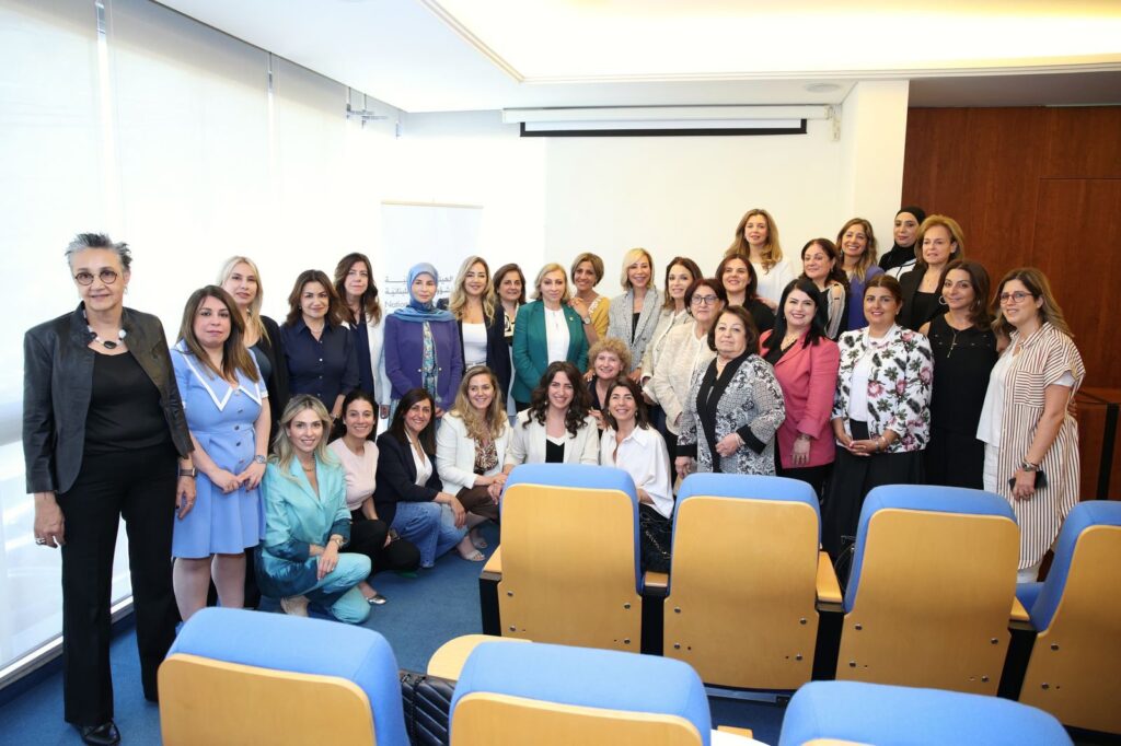 الهيئة الوطنية لشؤون المرأة اللبنانية برئاسة اللبنانية الأولى السيدة نعمت عون، تعقد لقاءً موسّعاً بهدف اعتماد أولويات وخطة العمل للسنوات الثلاث المقبلة. الهيئة الوطنية لشؤون المرأة اللبنانية برئاسة اللبنانية الأولى السيدة نعمت عون، تعقد لقاءً موسّعاً بهدف اعتماد أولويات وخطة العمل للسنوات الثلاث المقبلة.