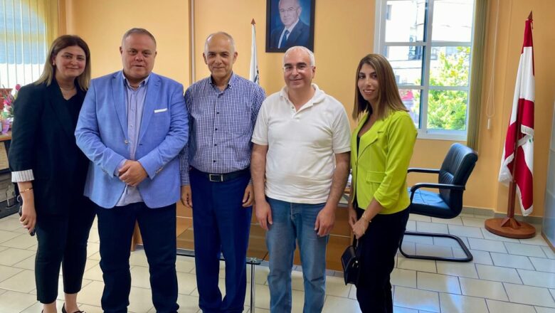 د. خالد مراد يستقبل الأستاذ وهيب سيقلي صاحب مدرسة غاردن سيتي