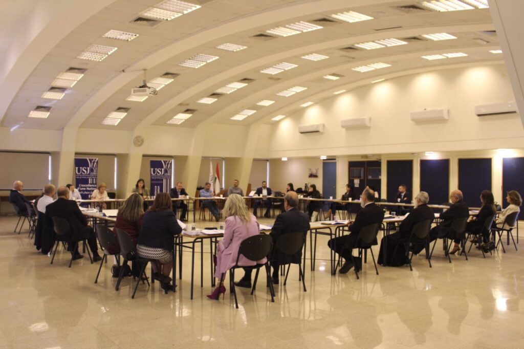 طاولة مستديرة حول “مصلحة الطفل الفضلى” مع رؤساء المحاكم الروحية الاسلامية – المسيحية طاولة مستديرة حول “مصلحة الطفل الفضلى” مع رؤساء المحاكم الروحية الاسلامية – المسيحية