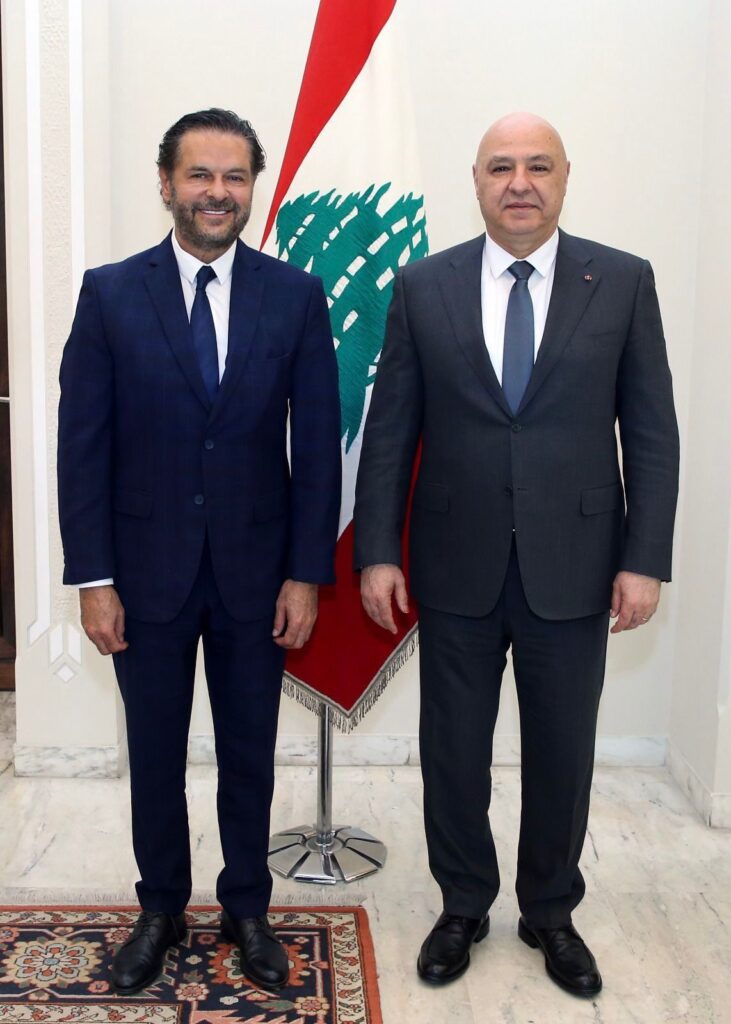 راغب علامة يلتقي فخامة الرئيس العماد جوزيف عون ويُشيد بالعهد الجديد راغب علامة يلتقي فخامة الرئيس العماد جوزيف عون ويُشيد بالعهد الجديد