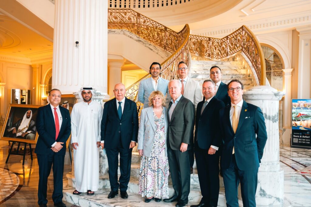 فندق الحبتور بالاس دبي يحصد جائزة التميّز لعام 2025 من مجموعة فنادق ومنتجعات بريفيرد العالمية فندق الحبتور بالاس دبي يحصد جائزة التميّز لعام 2025 من مجموعة فنادق ومنتجعات بريفيرد العالمية
