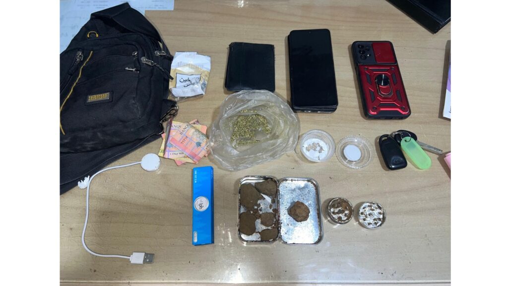 مفرزة استقصاء جبل لبنان توقف 4 أشخاص بجرم حيازة مخدرات