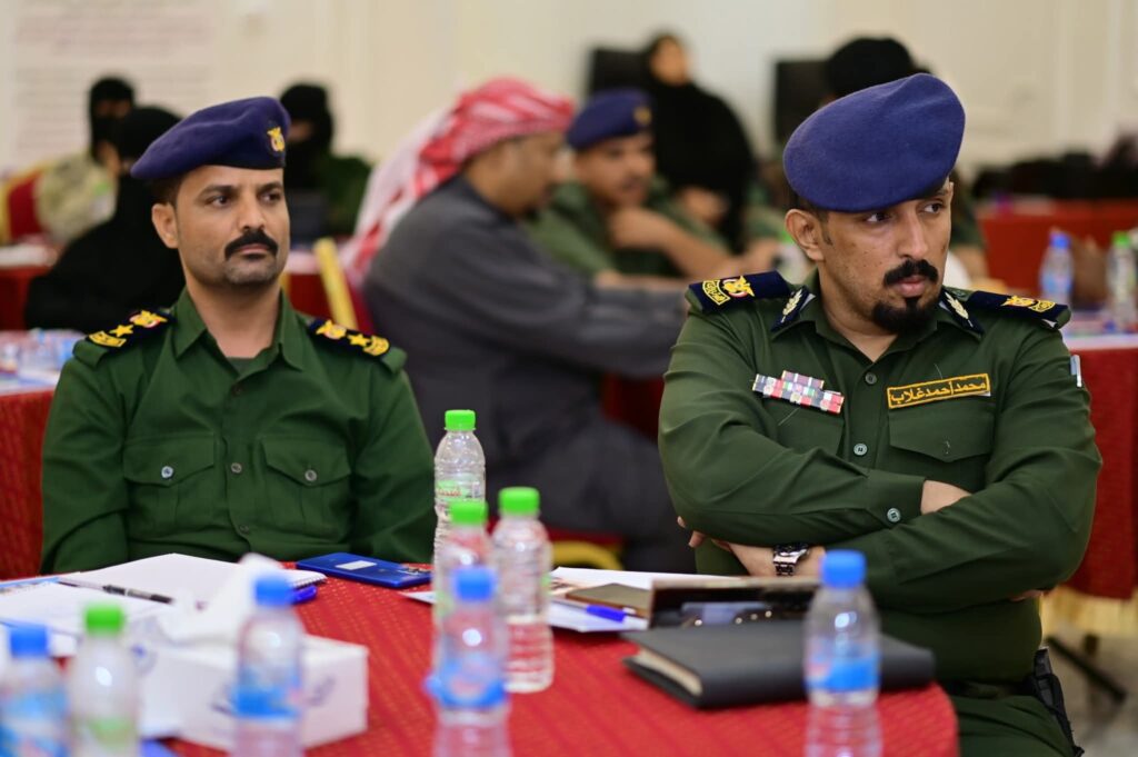 تدشين ورشة نقاشية حول تعزيز التنسيق بين الأجهزة الأمنية واللجان المجتمعية بوادي حضرموت نظمتها مؤسسة مسارات السلام تدشين ورشة نقاشية حول تعزيز التنسيق بين الأجهزة الأمنية واللجان المجتمعية بوادي حضرموت نظمتها مؤسسة مسارات السلام