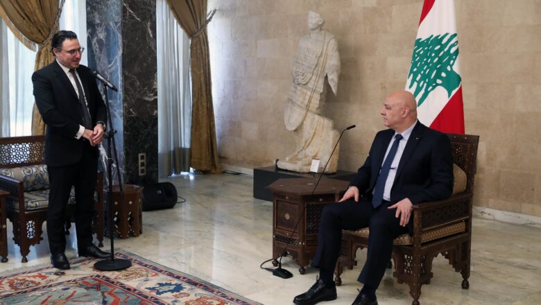 الرئيس عون استقبل الاتحاد الدولي لرجال وسيدات الاعمال اللبنانيين: محاربة الفساد تتم عبر خطوات ومنها الحكومة الالكترونية والقضاء النزيه والحازم