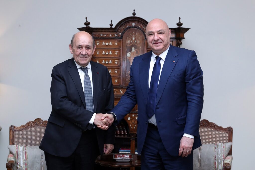 استقبل رئيس الجمهورية العماد جوزاف عون مساء اليوم الامس في قصر بعبدا المبعوث الخاص للرئيس الفرنسي الوزير السابق جان إيف لودريان استقبل رئيس الجمهورية العماد جوزاف عون مساء اليوم الامس في قصر بعبدا المبعوث الخاص للرئيس الفرنسي الوزير السابق جان إيف لودريان