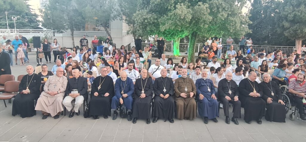 البطريرك العبسي لأصحاب الإرادات الصلبة في زحلة : اخذنا منكم رجاء وقوة البطريرك العبسي لأصحاب الإرادات الصلبة في زحلة : اخذنا منكم رجاء وقوة