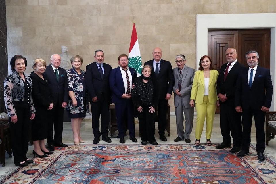 الرئيس عون يستقبل وفد مهرجان “الزمن الجميل”: تكريم عمالقة الفن واجب وطني الرئيس عون يستقبل وفد مهرجان “الزمن الجميل”: تكريم عمالقة الفن واجب وطني