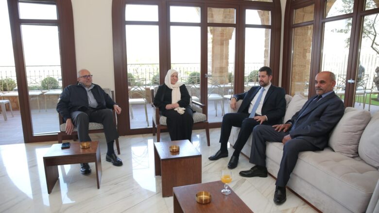 رئيس بلدية بقسطا إبراهيم مزهر يتقبل التهاني بالفوز بالتزكية