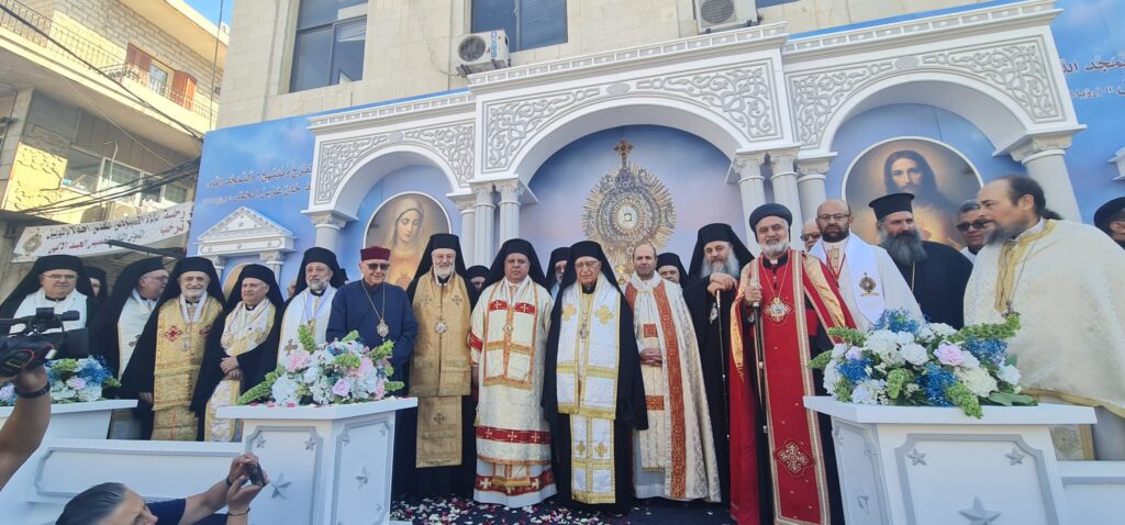 زحلة احتفلت بالذكرى المئوية الثانية لعيد اعيادها خميس الجسد الإلهي زحلة احتفلت بالذكرى المئوية الثانية لعيد اعيادها خميس الجسد الإلهي