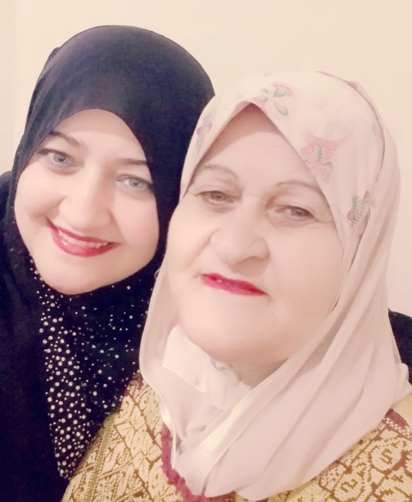 في عينيكِ وفاء يشبه وجعي في عينيكِ وفاء يشبه وجعي