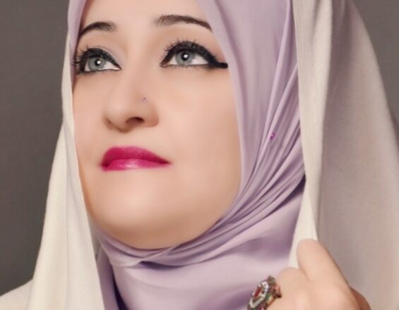 د. سناء الشعلان: قصيدة تمشي على قدمين